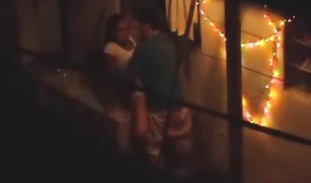 Young Hottie Dildoing زن سبک و جلف فیلم سکسی از برازرس تنگ او.